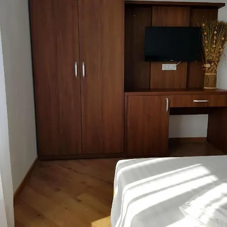 Helios 3*